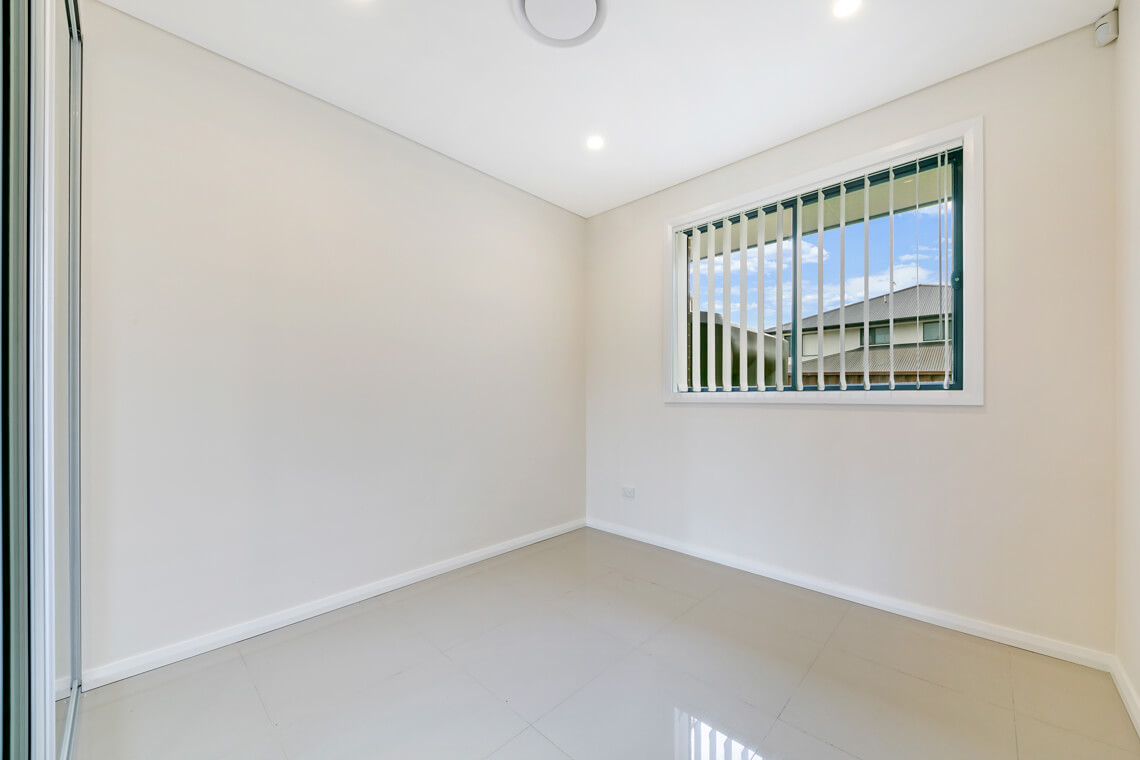 Wentworthville – R62