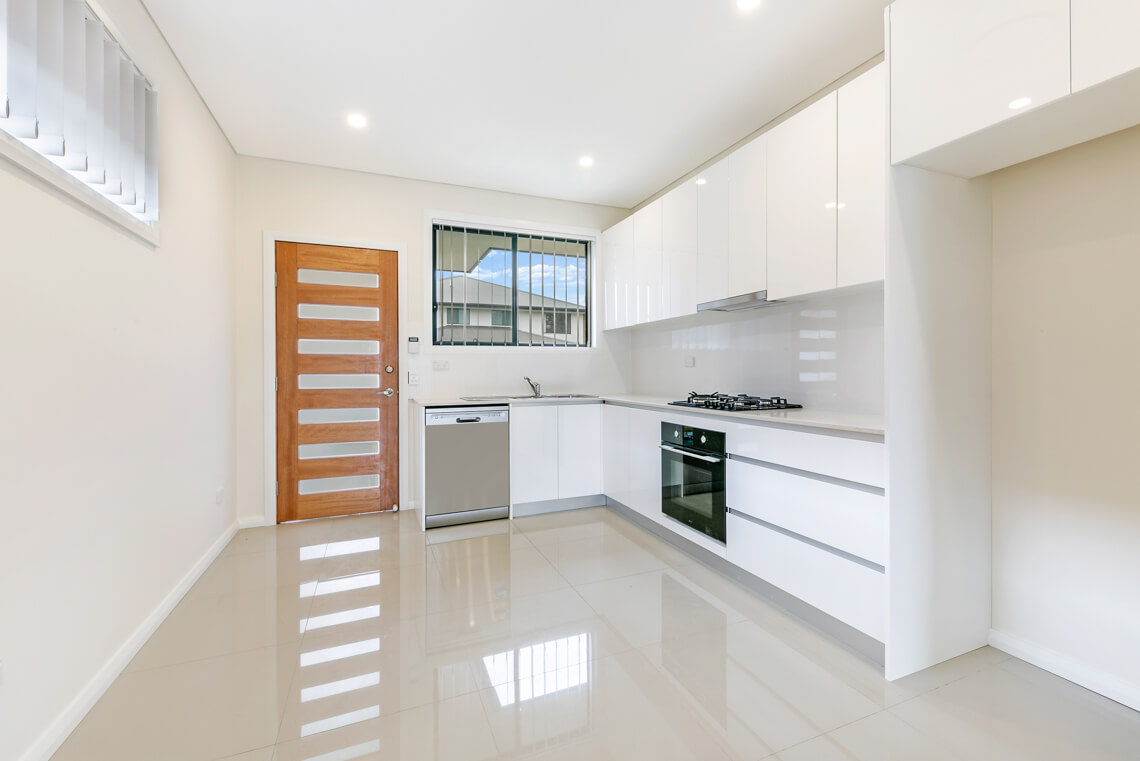 Wentworthville – R62