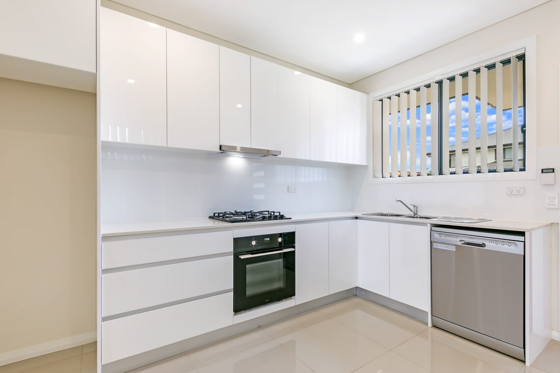 Wentworthville – R62