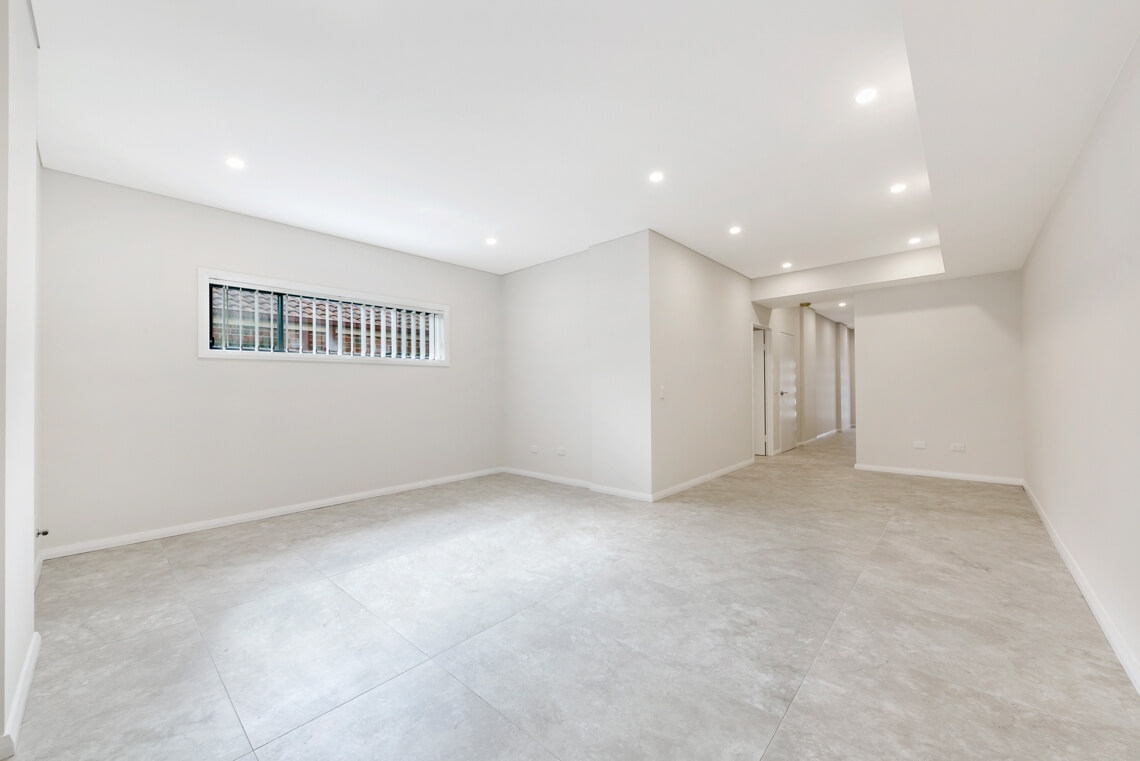 Wentworthville – R62