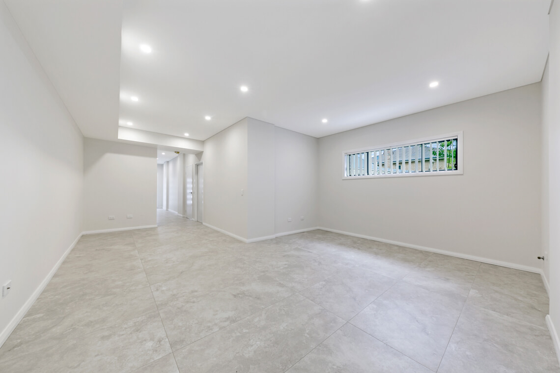 Wentworthville – R62