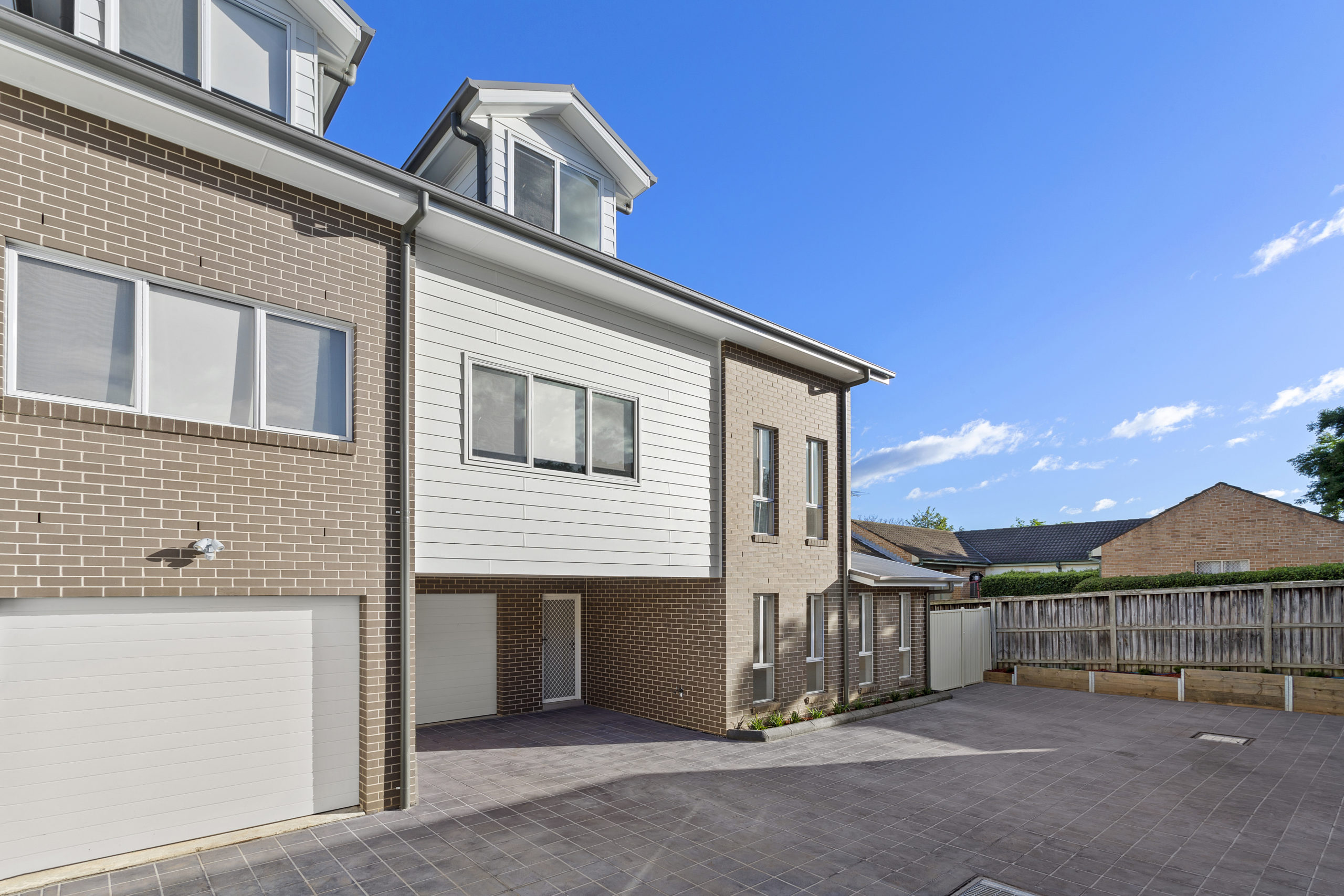 Campbelltown – R14 (Townhouses)
