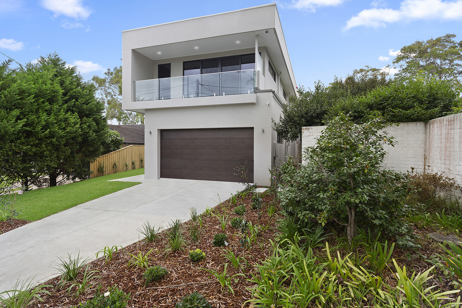 Modern 2 storey home rebuild