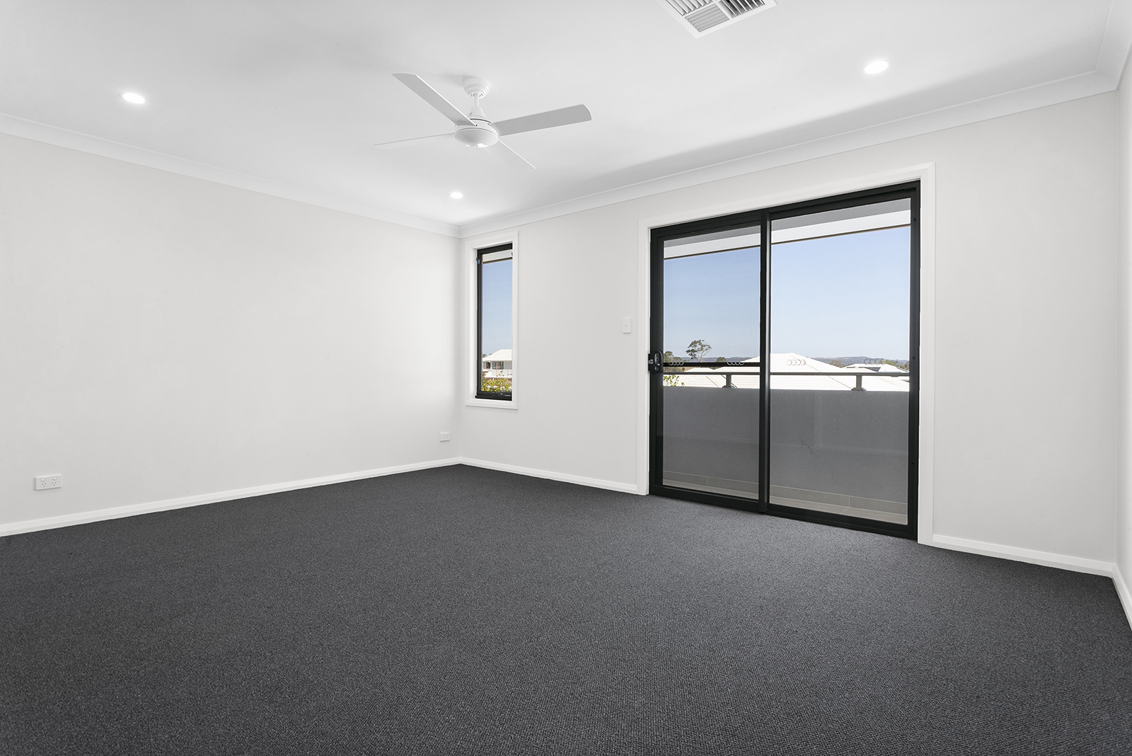 Menangle Park – R26