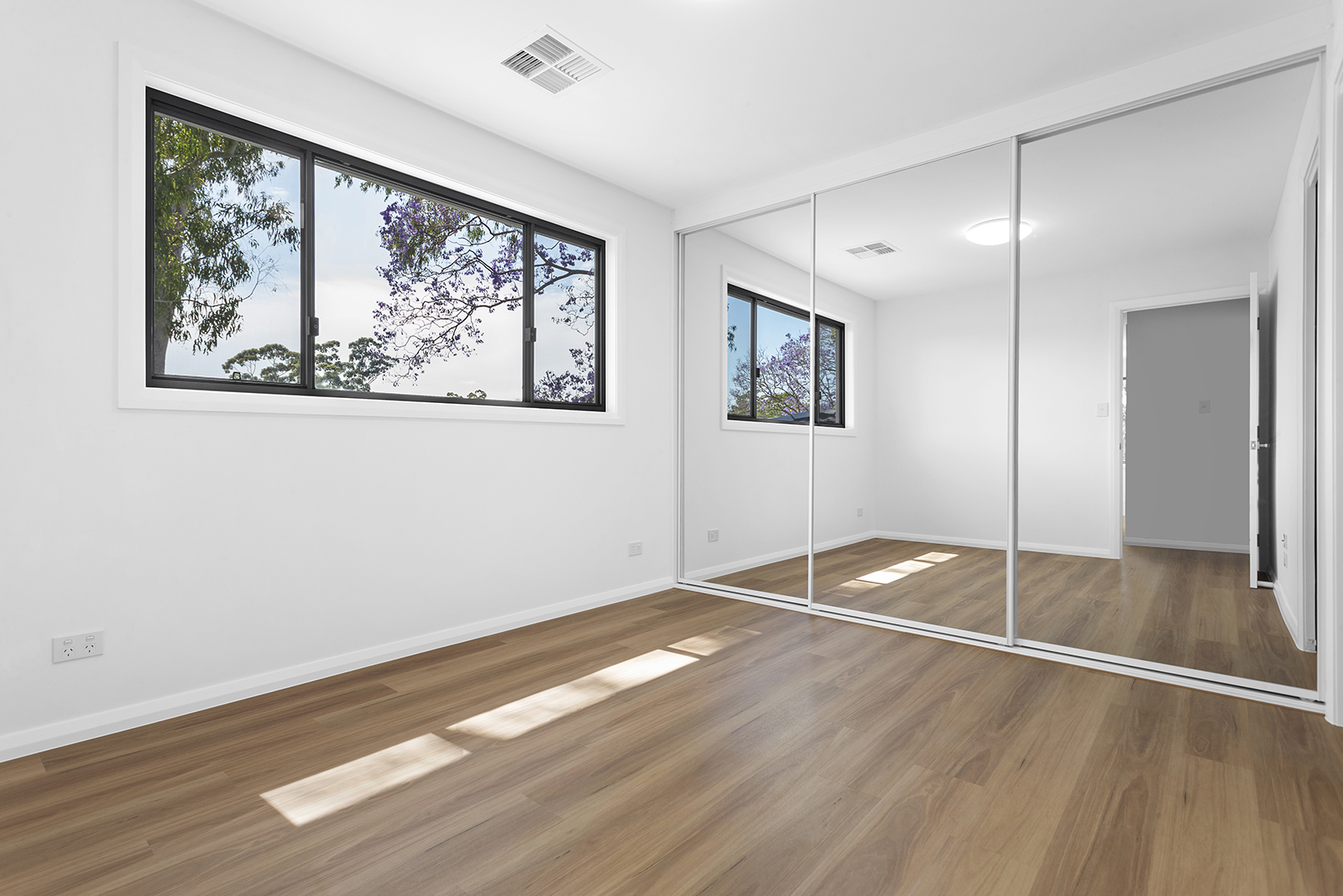 Melrose Park – W23